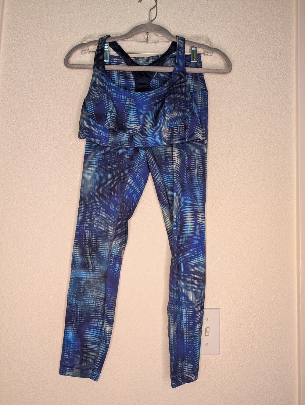 Lululemon Athletica Women's SET Blue Abstract 6*** Athleisure Yoga Active Travel